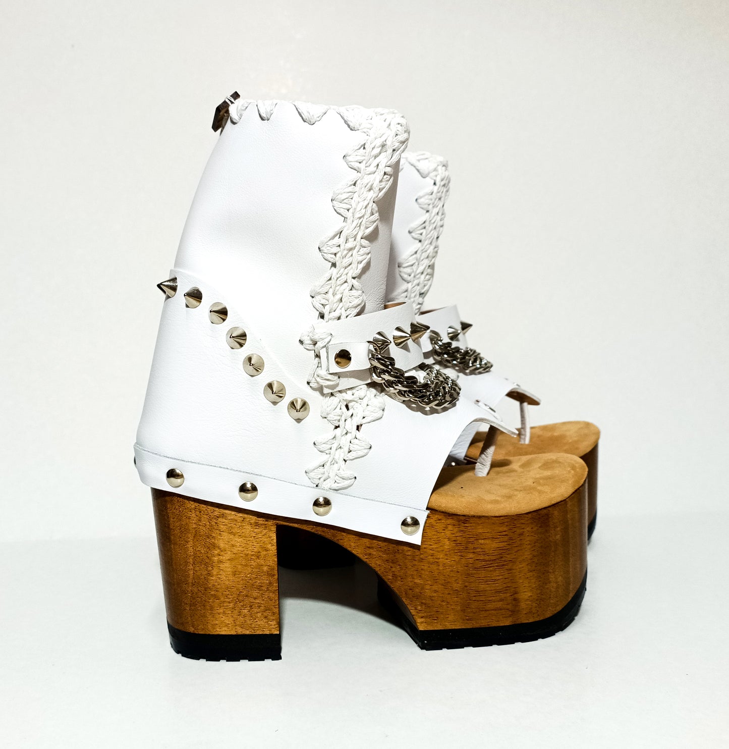 botas punk blancas