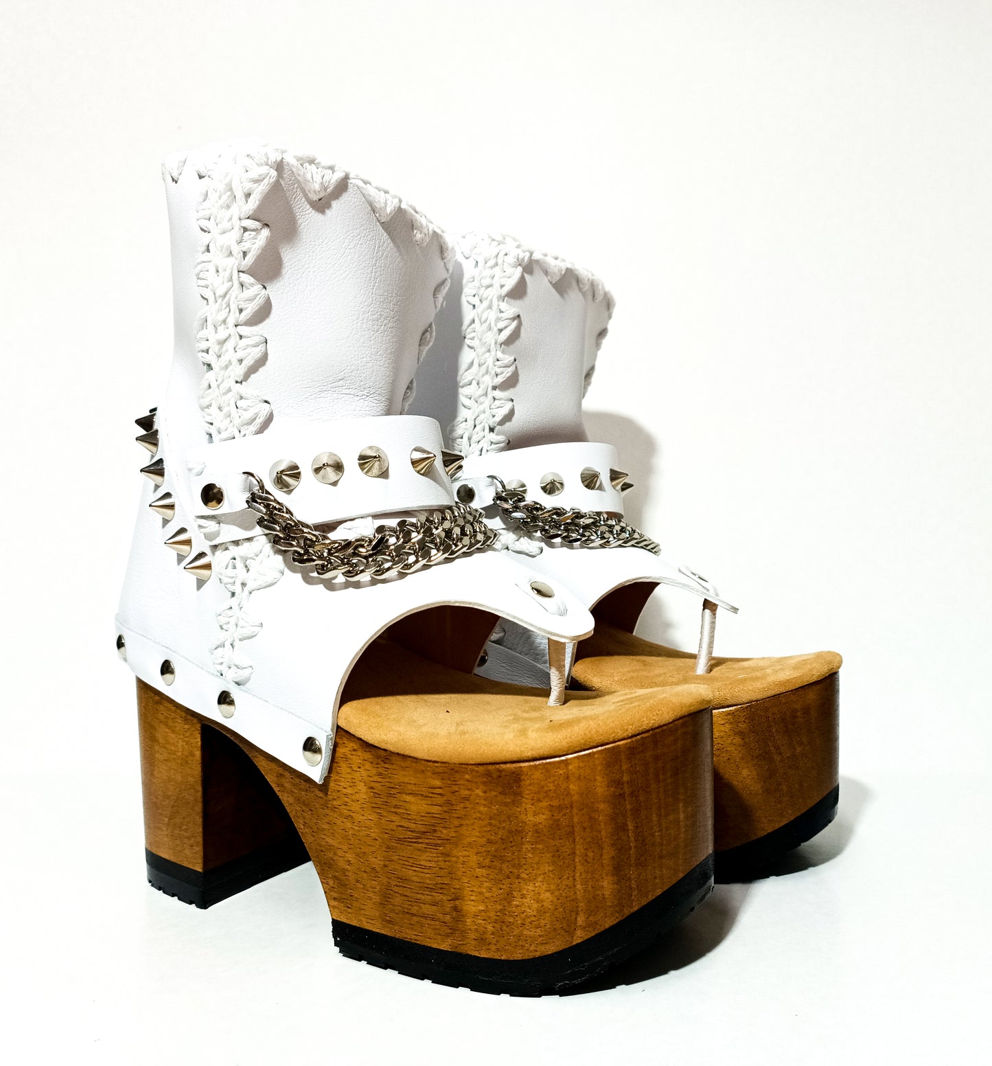 botas punk blancas