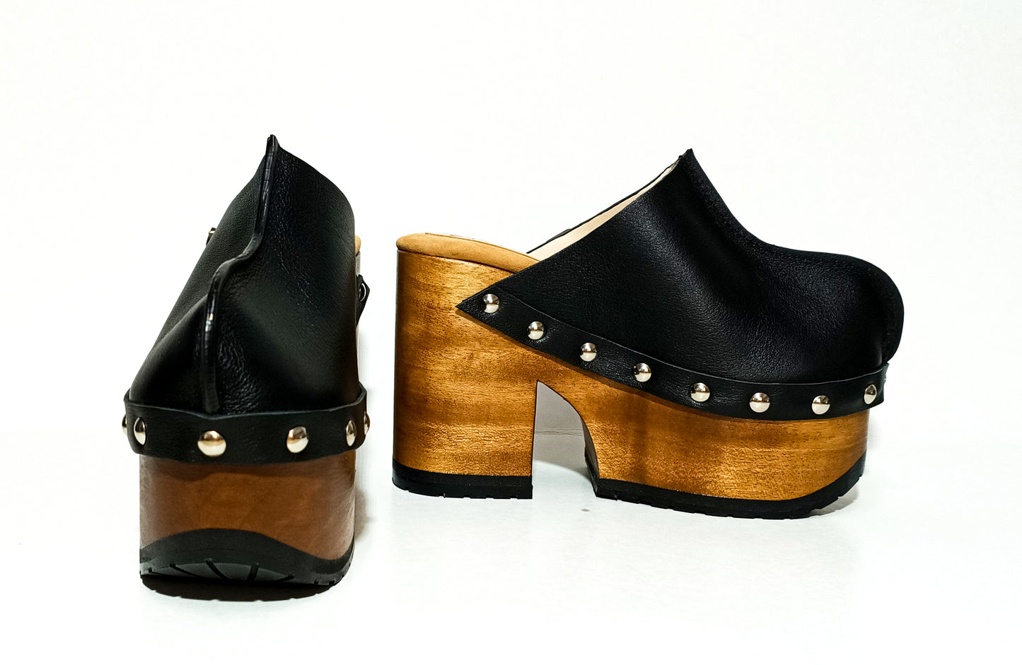 Zuecos Vintage negros