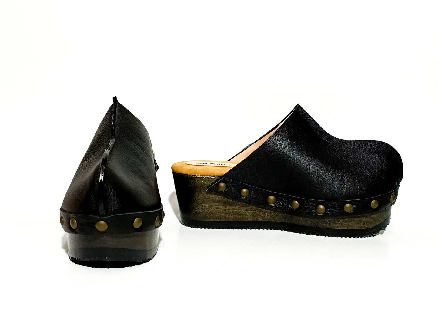 Liverpool Clogs Black