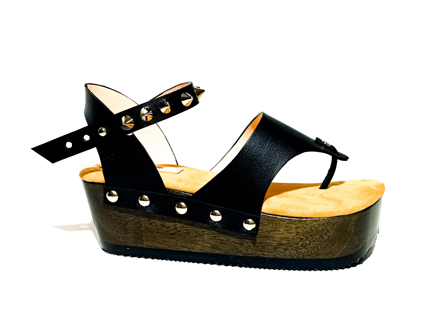 Wooden wedge sandal flip flop style. Flip flop style clog sandal. Flip flop style sandal with silver studs. Sizes 34 to 47. Handmade leather shoes by sol Caleyo.