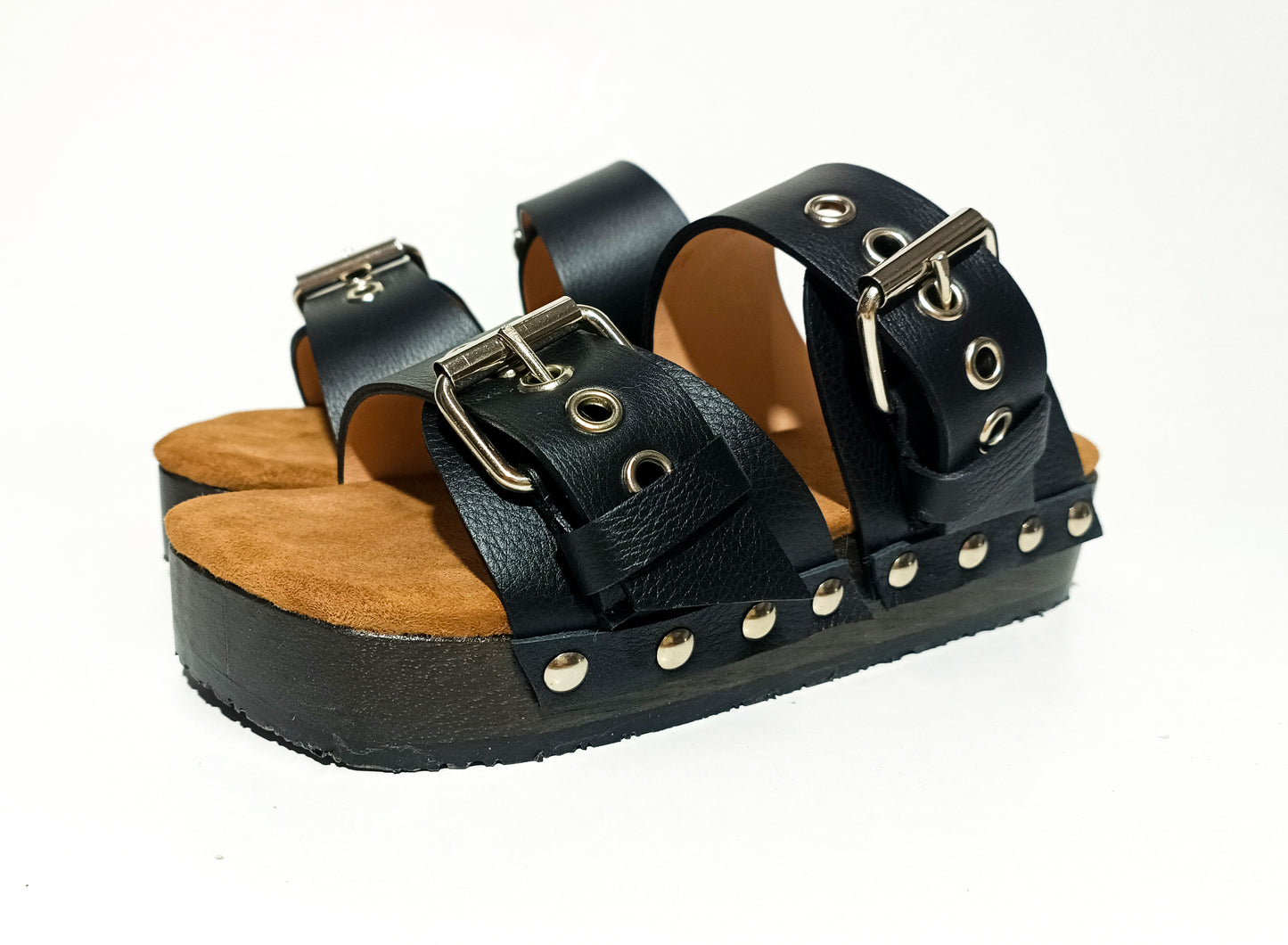 Leather clog sandal with buckles. Clog sandals with buckles and wooden wedge. Women's leather sandals birkenstock style. Sizes 34 to 47. High quality handmade leather shoes by sol Caleyo. Sustainable fashion.