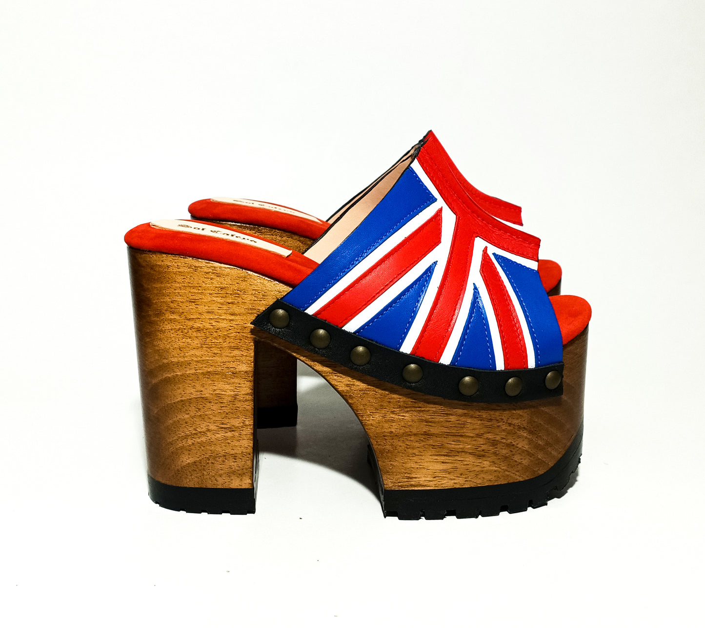 Vintage style platform sandals with wooden heel made in leather. Sizes 34 to 47. Super high wooden heel inspired by the 70s. Exclusive English flag design. High quality handmade leather footwear.