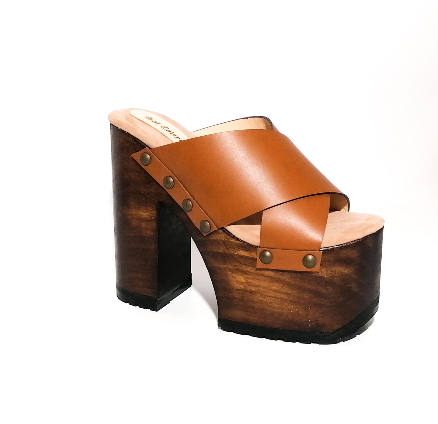 Brown leather clogs with platform and super high heel. Leather mule with super high wooden heel. Vintage 70's style leather clogs. Vintage style super high heel sandal. Sizes 34 to 47. High quality leather shoes handmade by sol Caleyo. Sustainable fashion.
