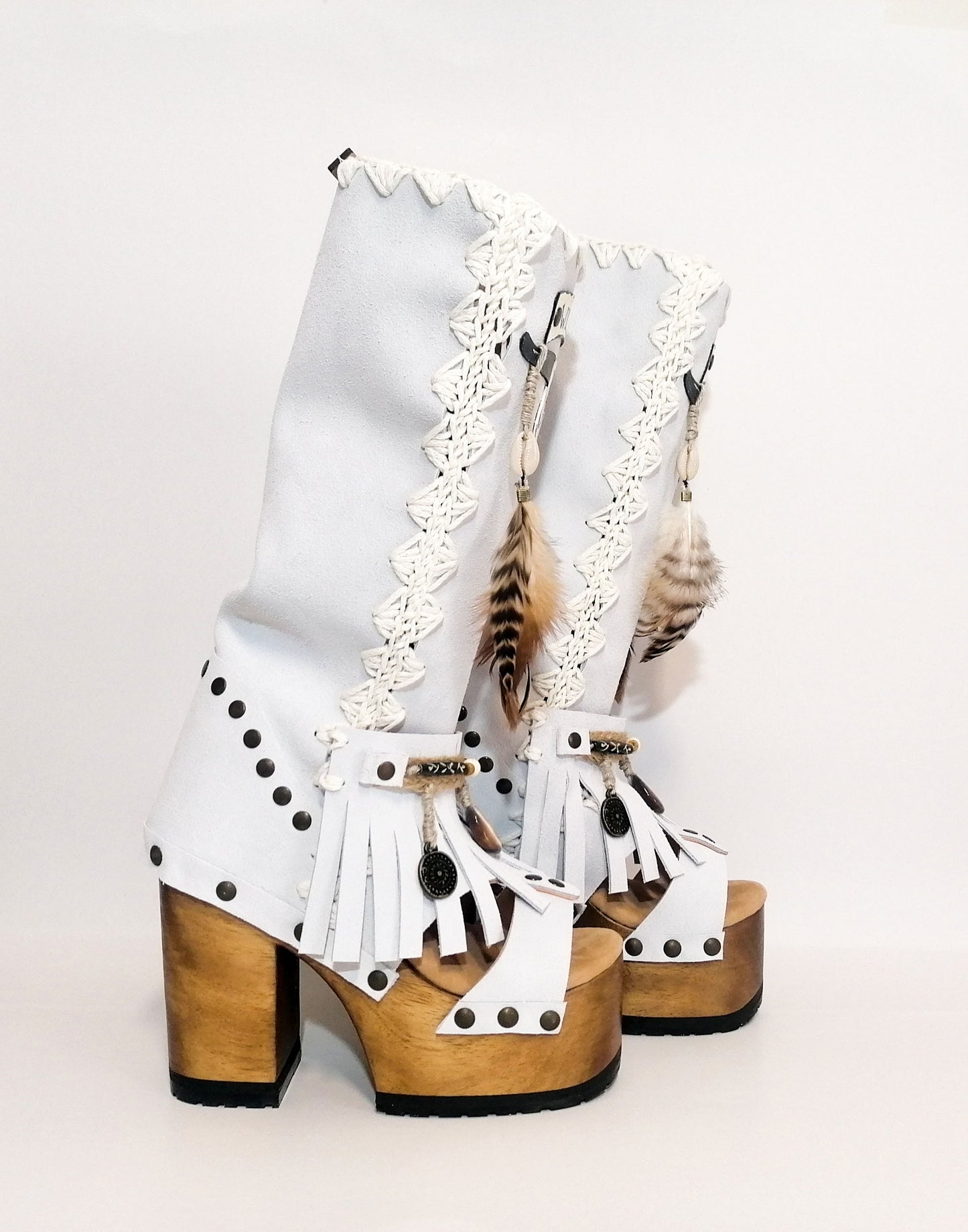 White suede leather platform boots sandals, with hand painted buffalo, decorated with feathers, natural shells, coins and horns, totally handmade to order. An authentic bohemian style boot handmade by Sol Caleyo. Sizes 34 to 47.