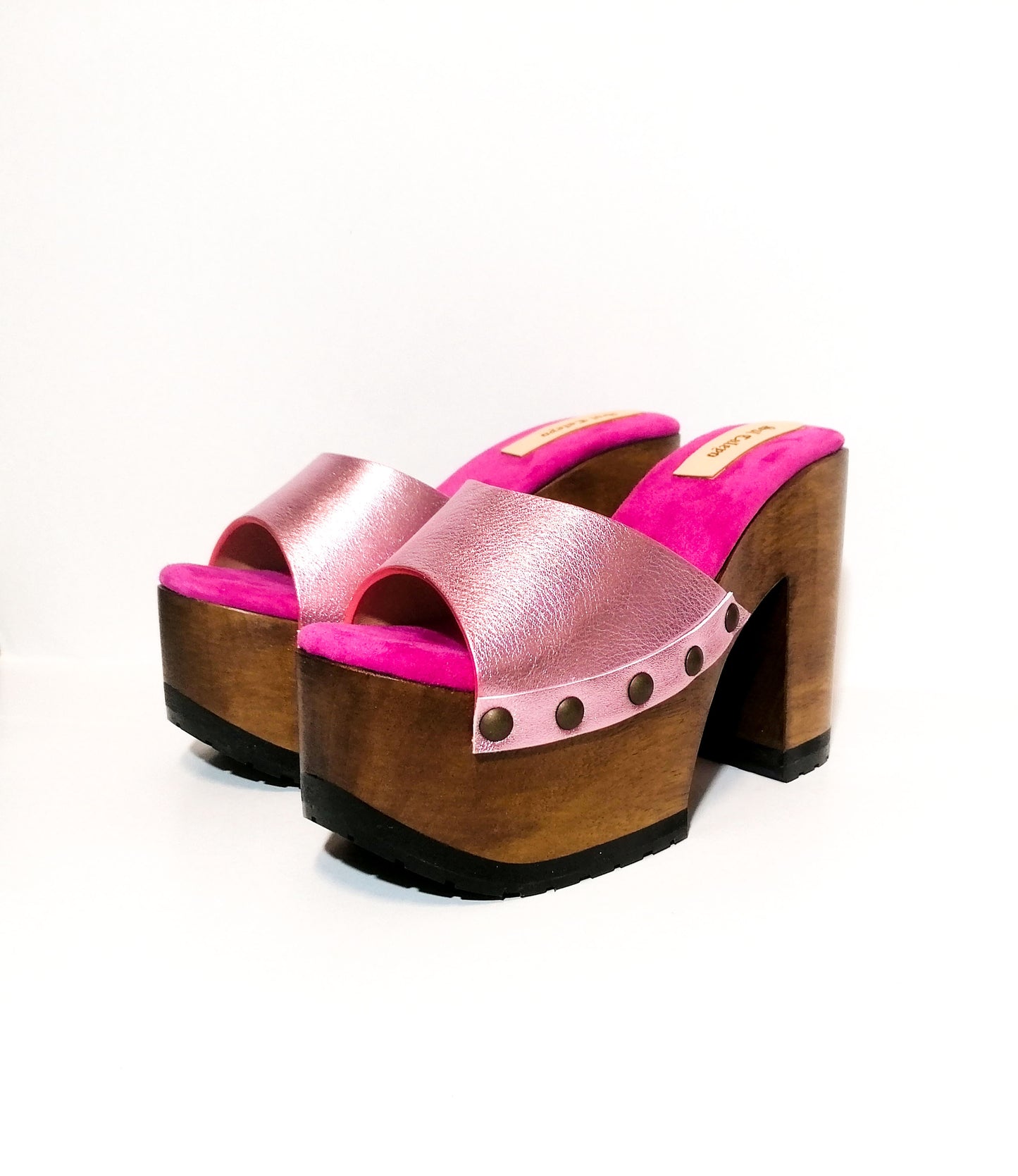 Red leather peep toe sandal. Platform sandal with super high wooden heel. Clog sandal 70's style. Sizes 34 to 47. High quality handmade leather shoes by sol Caleyo. Sustainable fashion.