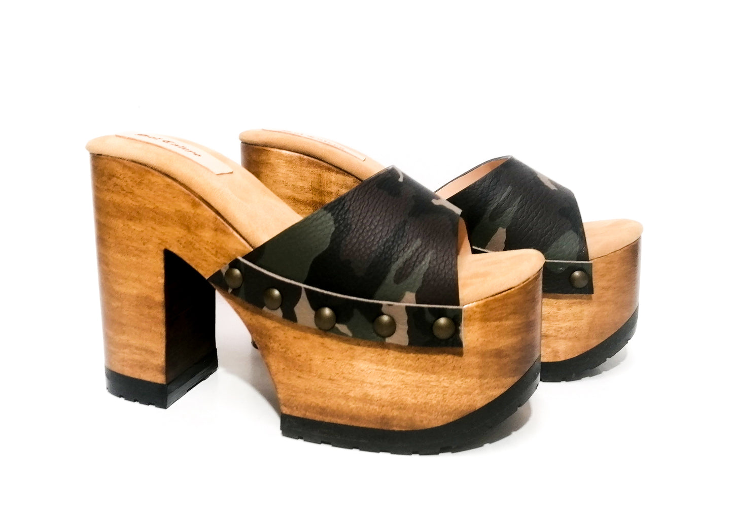 Military leather sandal peep toe style. Platform sandal with super high wooden heel. Clog sandal 70's style. Sizes 34 to 47. High quality handmade leather shoes by sol Caleyo. Sustainable fashion.
