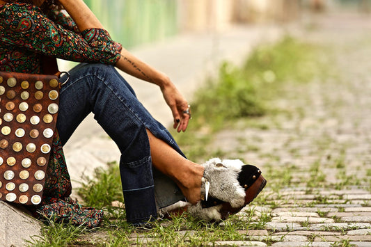 Black leather clogs, Boho Chic style