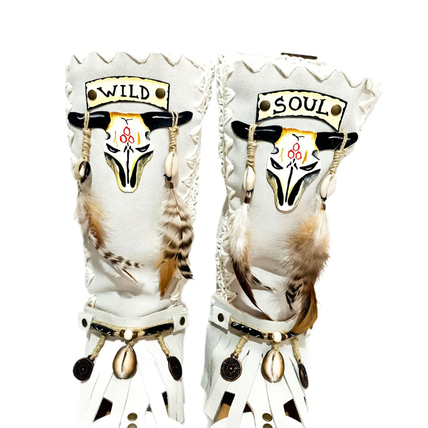 White suede leather platform boots sandals, with hand painted buffalo, decorated with feathers, natural shells, coins and horns, totally handmade to order. An authentic bohemian style boot handmade by Sol Caleyo. Sizes 34 to 47.