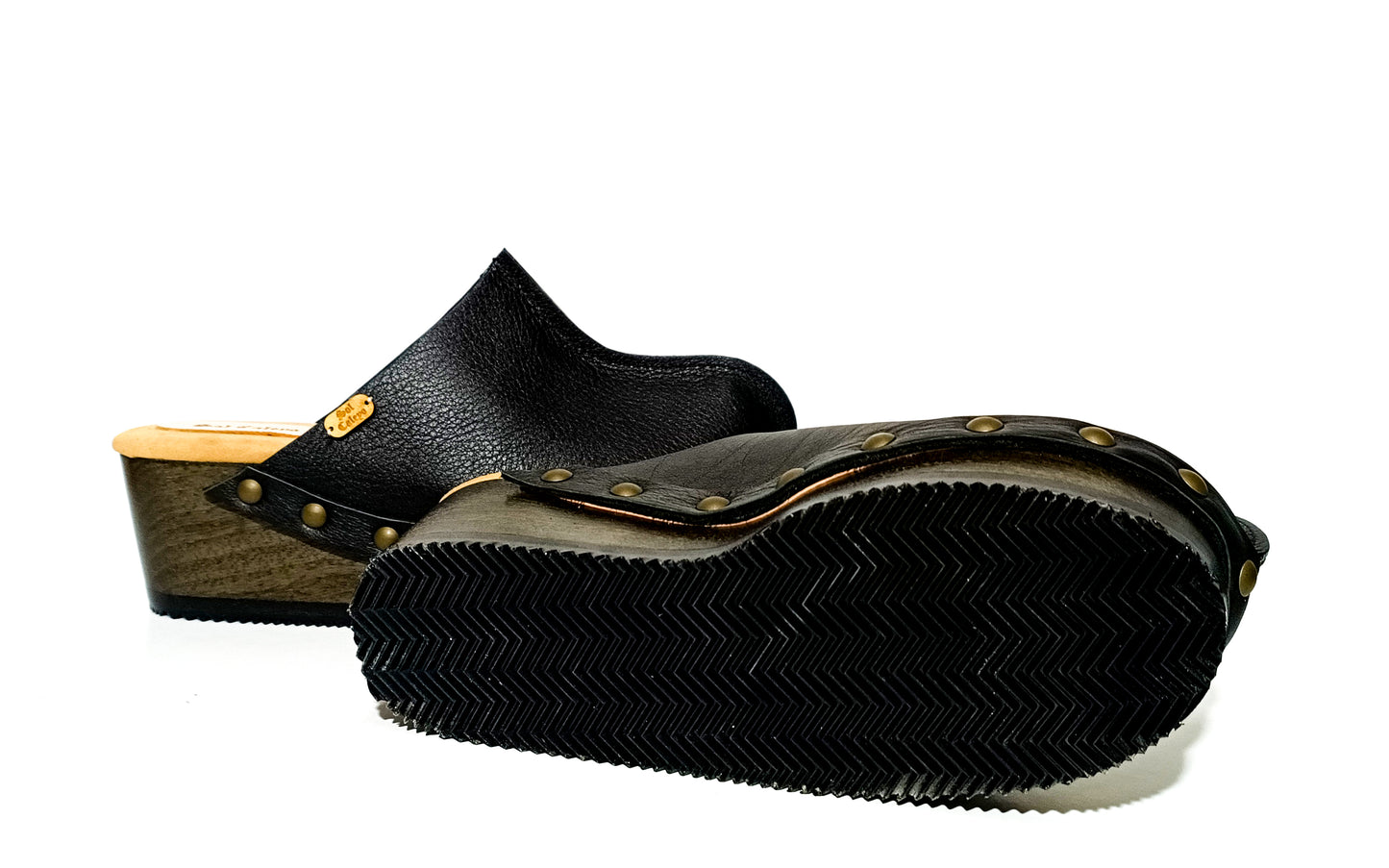 Liverpool Clogs Black