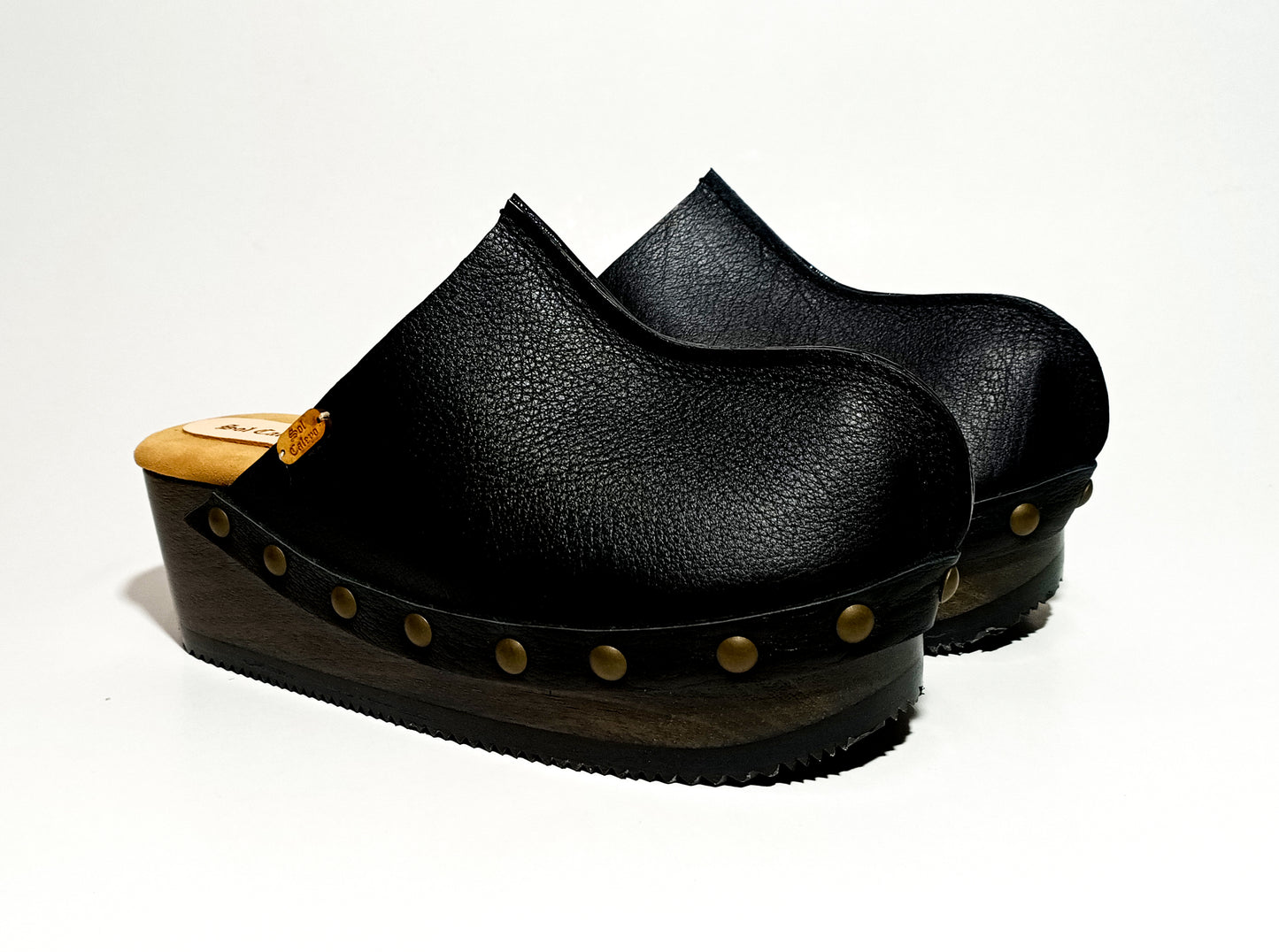 Liverpool Clogs Black