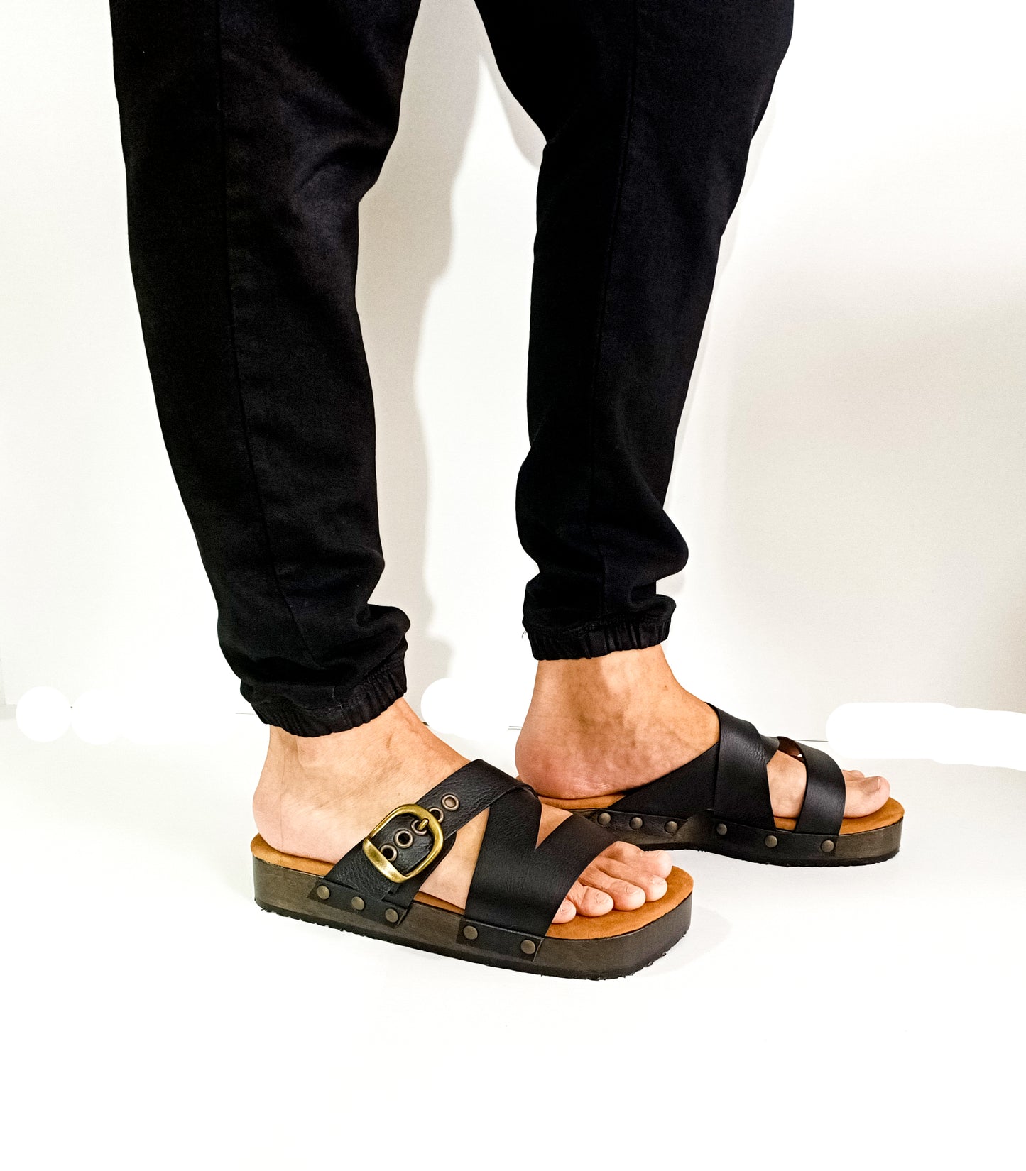 Men's classic black sandal