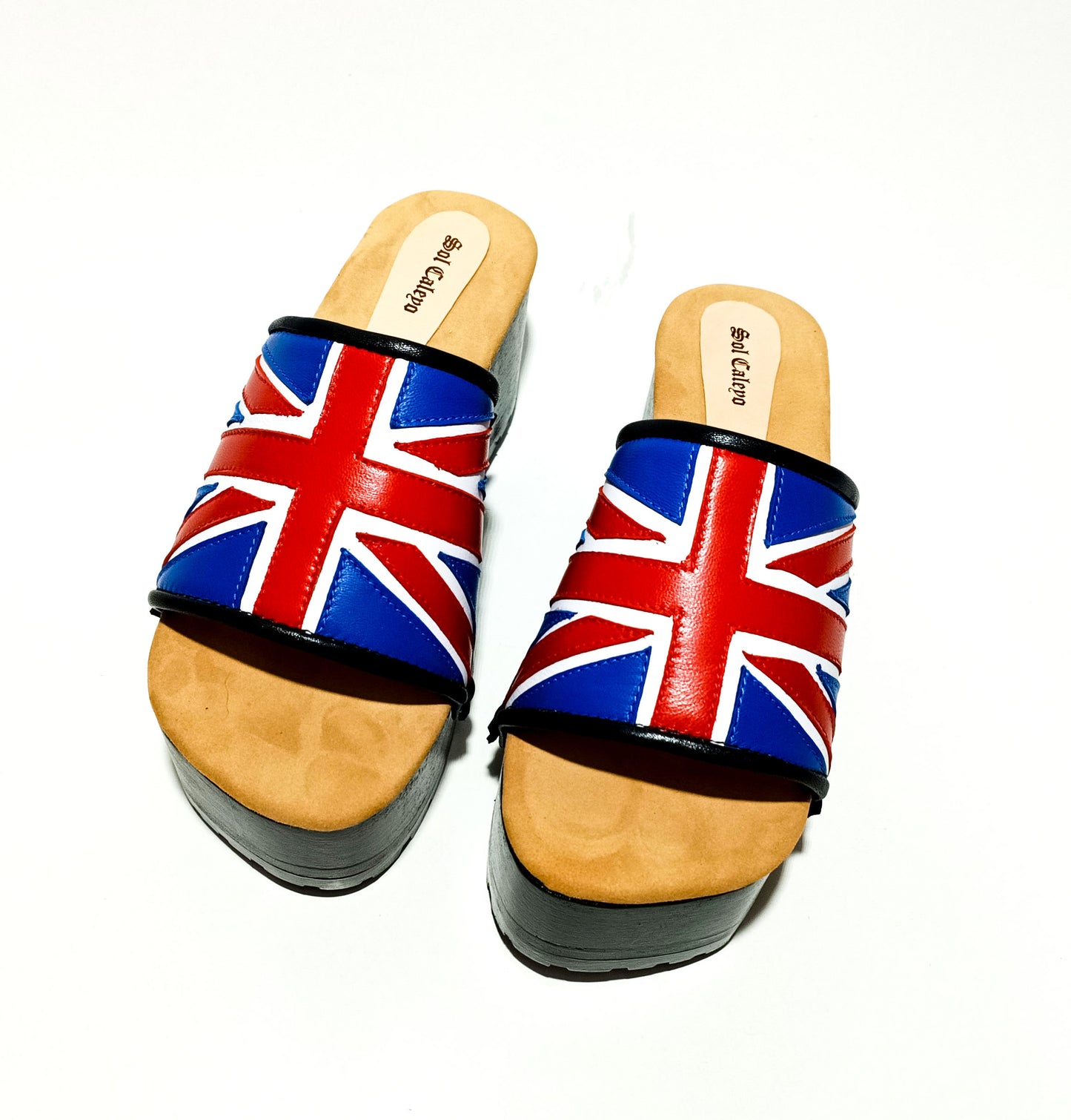 Platform clog sandals with exclusive England flag design, Vintage style platform clogs with England flag. Clogs Sandals with wooden heel. Sizes 34 to 47. England clogs are an exclusive design by Sol Caleyo.