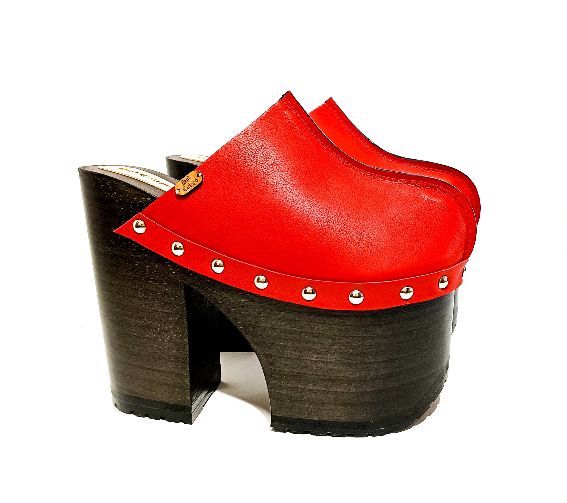 Red leather clog with super high wooden heel in vintage 70s style. Leather clog with platform and super high heel made in wood. Sizes 34 to 47. High quality leather shoes handmade by Sol Caleyo.