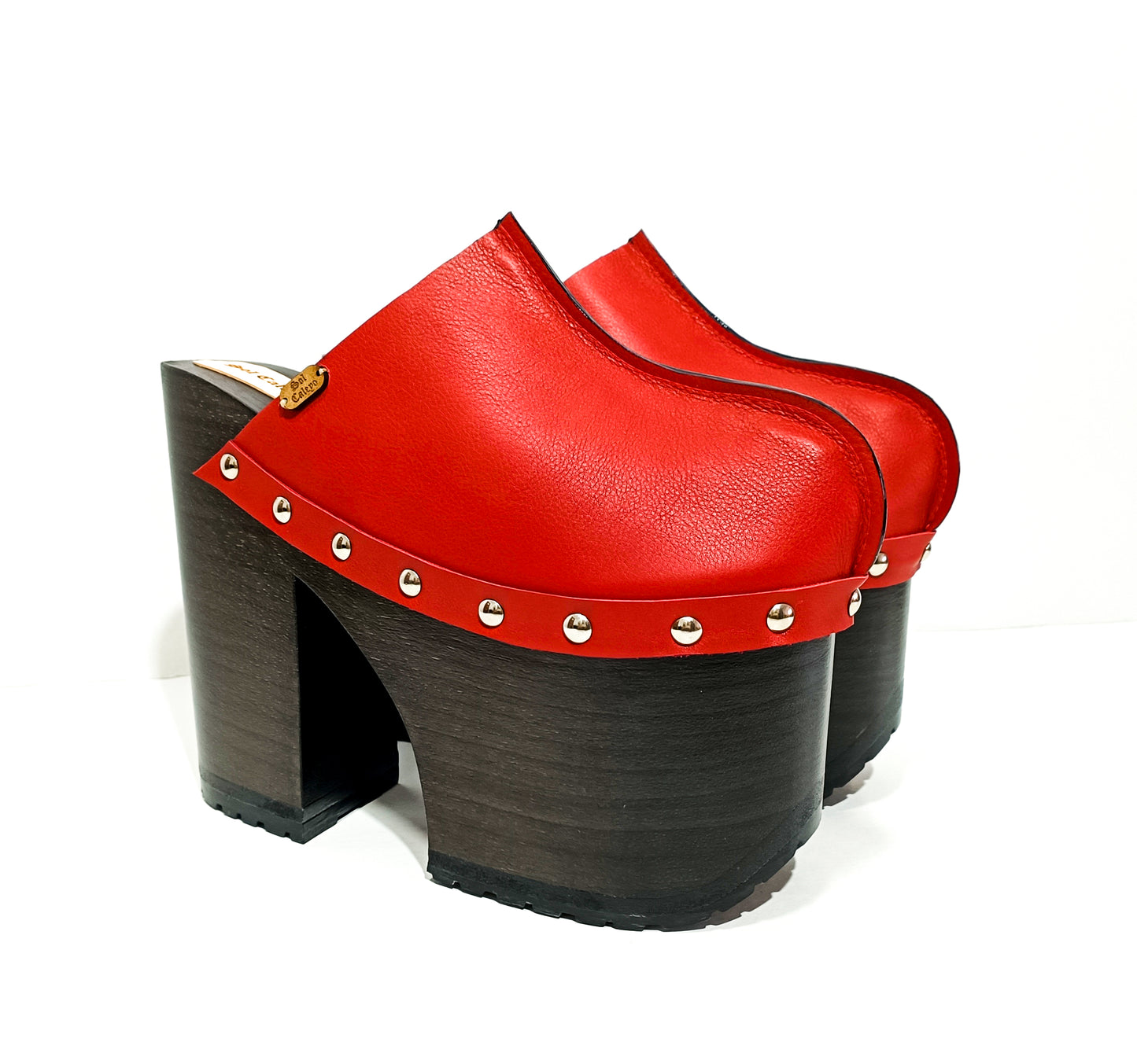 Red leather clog with super high wooden heel in vintage 70s style. Leather clog with platform and super high heel made in wood. Sizes 34 to 47. High quality leather shoes handmade by Sol Caleyo.