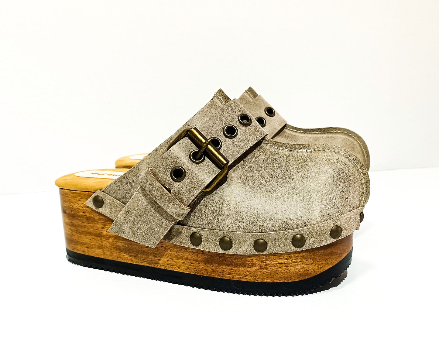 Kenia Clogs