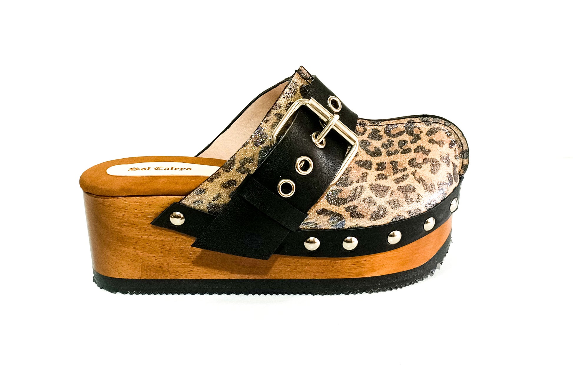 Wooden wedge clogs in leopard leather, Vintage style wooden wedge clogs. Handmade leather clogs. High-end handmade footwear by Sol Caleyo.