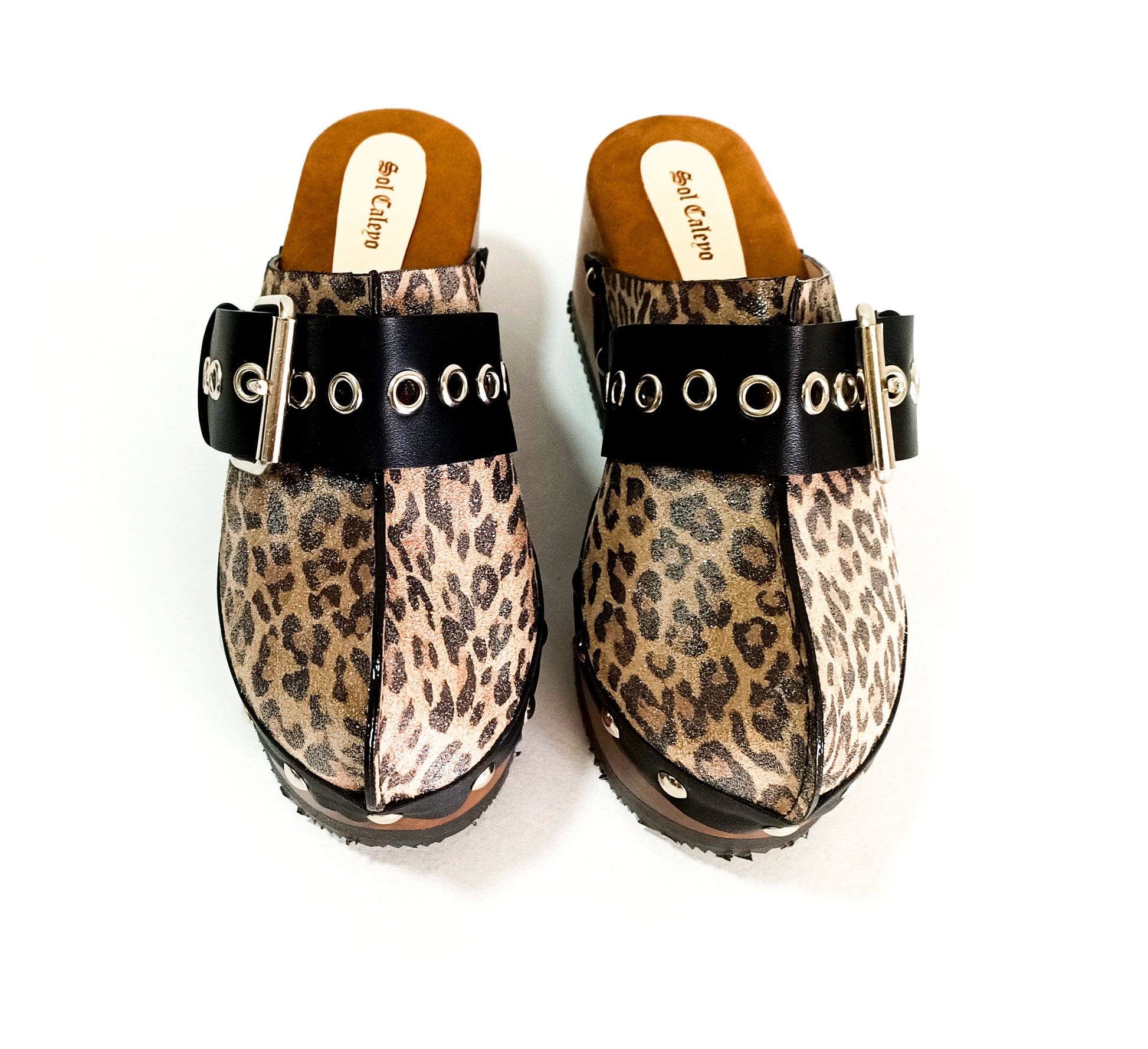 Wooden wedge clogs in leopard leather, Vintage style wooden wedge clogs. Handmade leather clogs. High-end handmade footwear by Sol Caleyo.