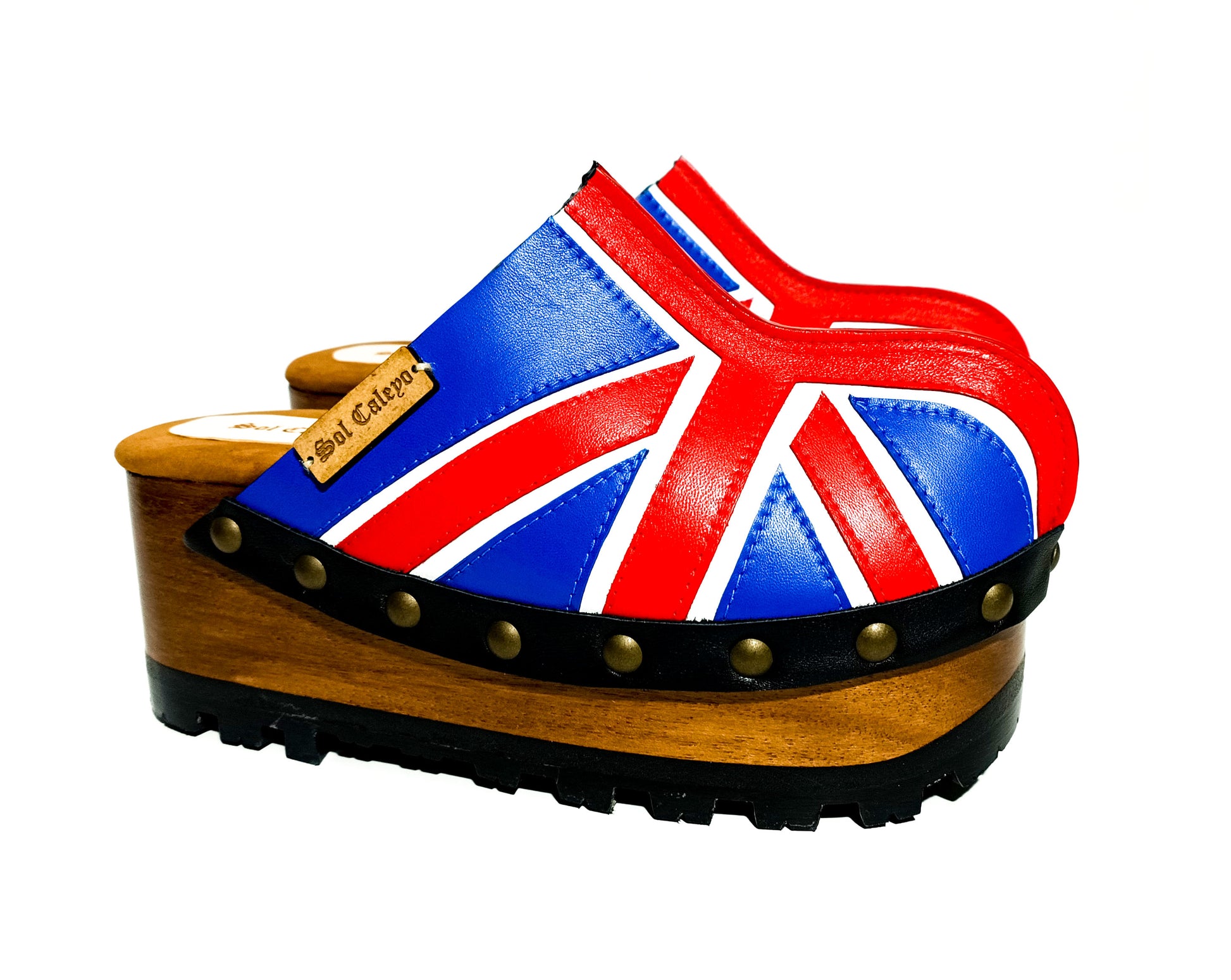 English flag clogs 70's style. Vintage style wooden wedge clogs. Vintage style wooden wedge mules. High-end footwear handmade by Sol Caleyo.