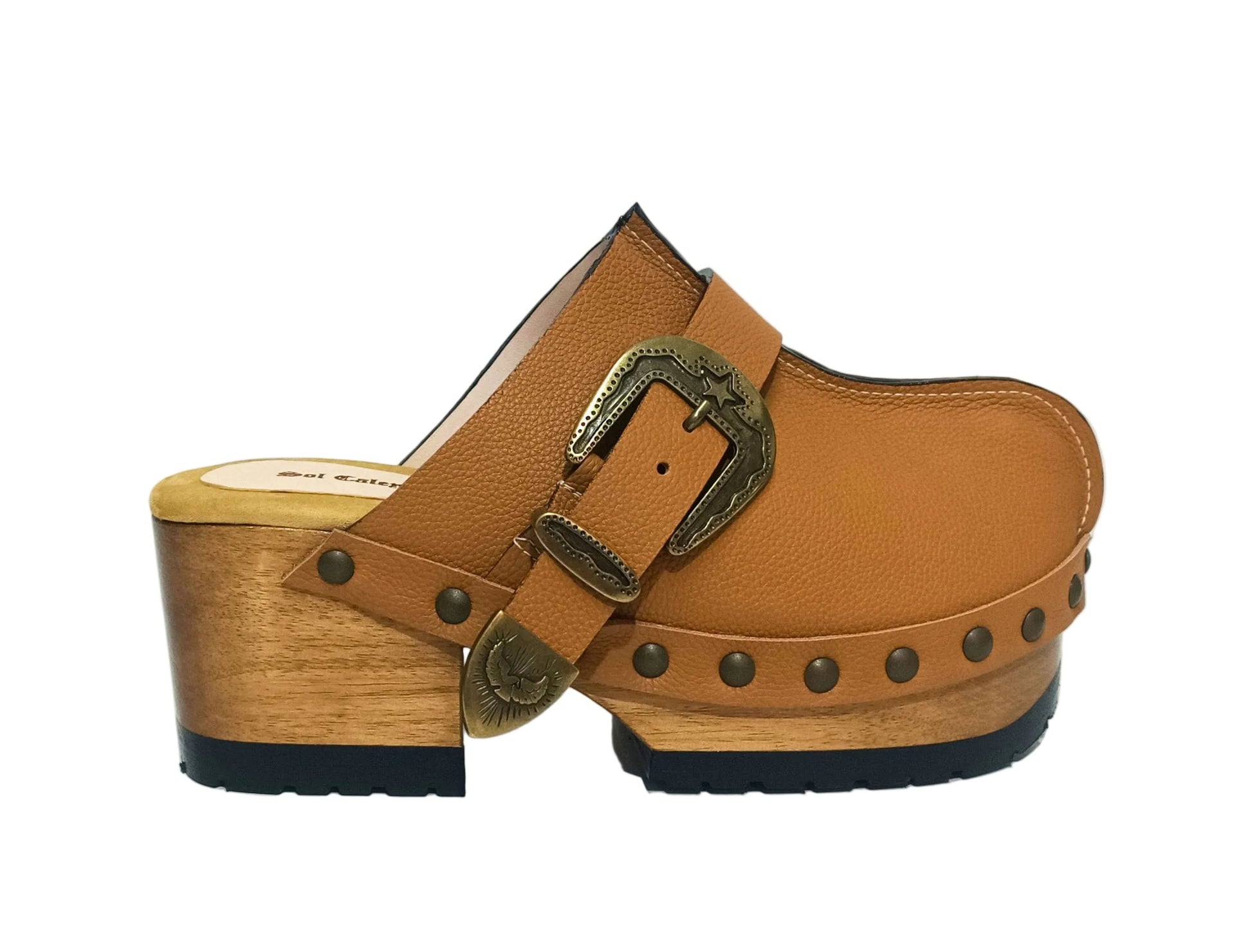 Light Brown Route 66 clogs - Handmade leather platform wooden shoes by Sol Caleyo.