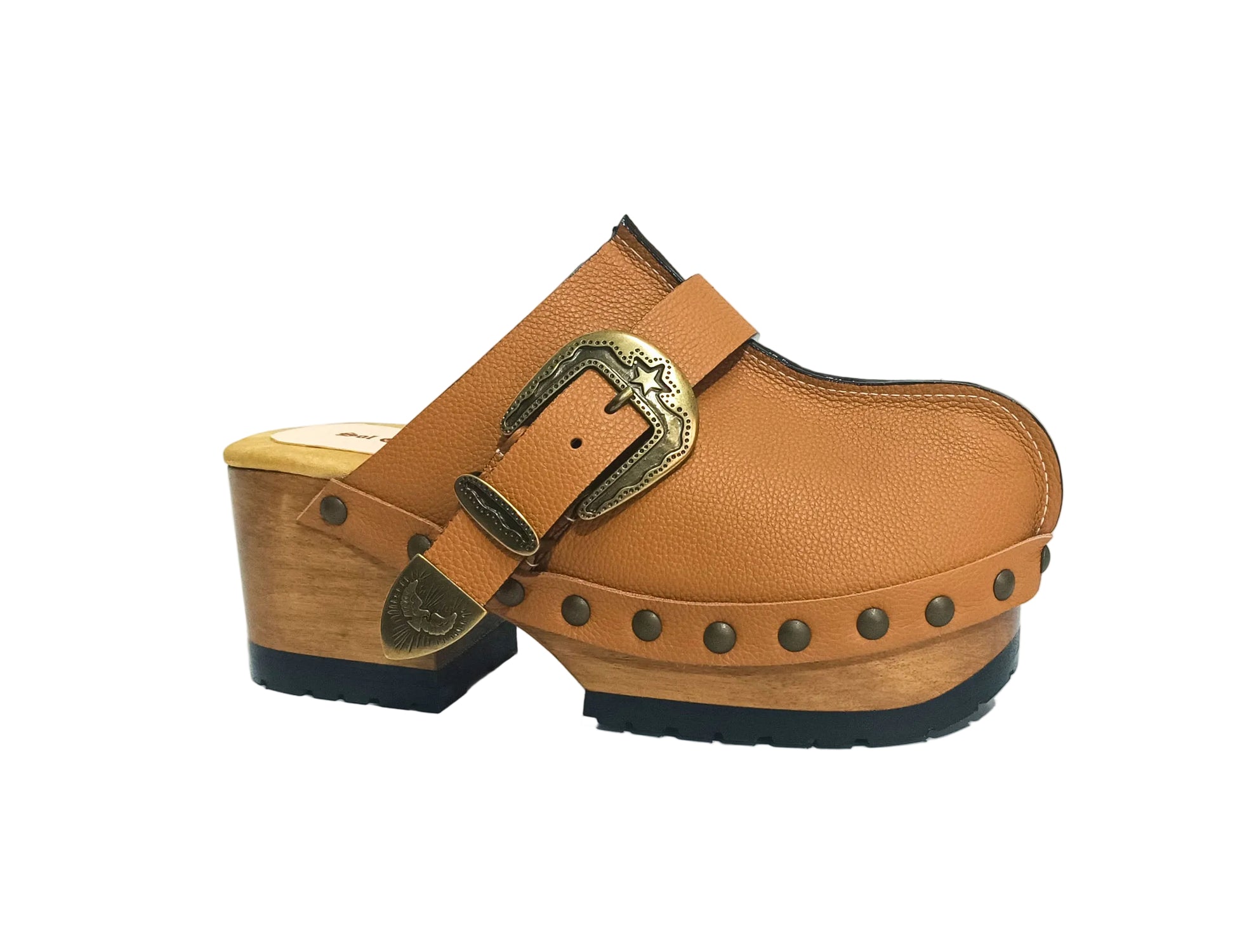 Light Brown Route 66 clogs - Handmade leather platform wooden shoes by Sol Caleyo.