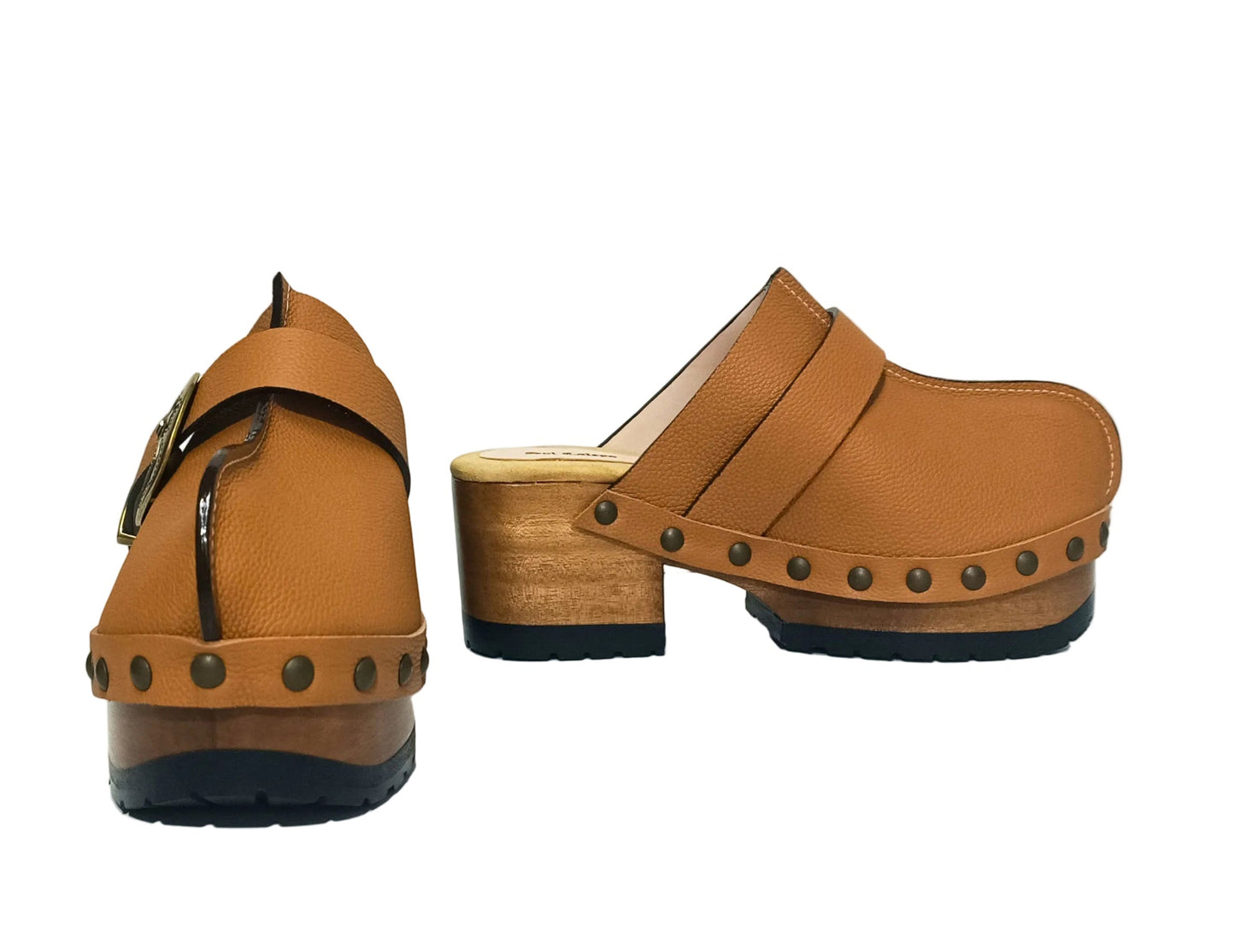 Light Brown Route 66 clogs - Handmade leather platform wooden shoes by Sol Caleyo.
