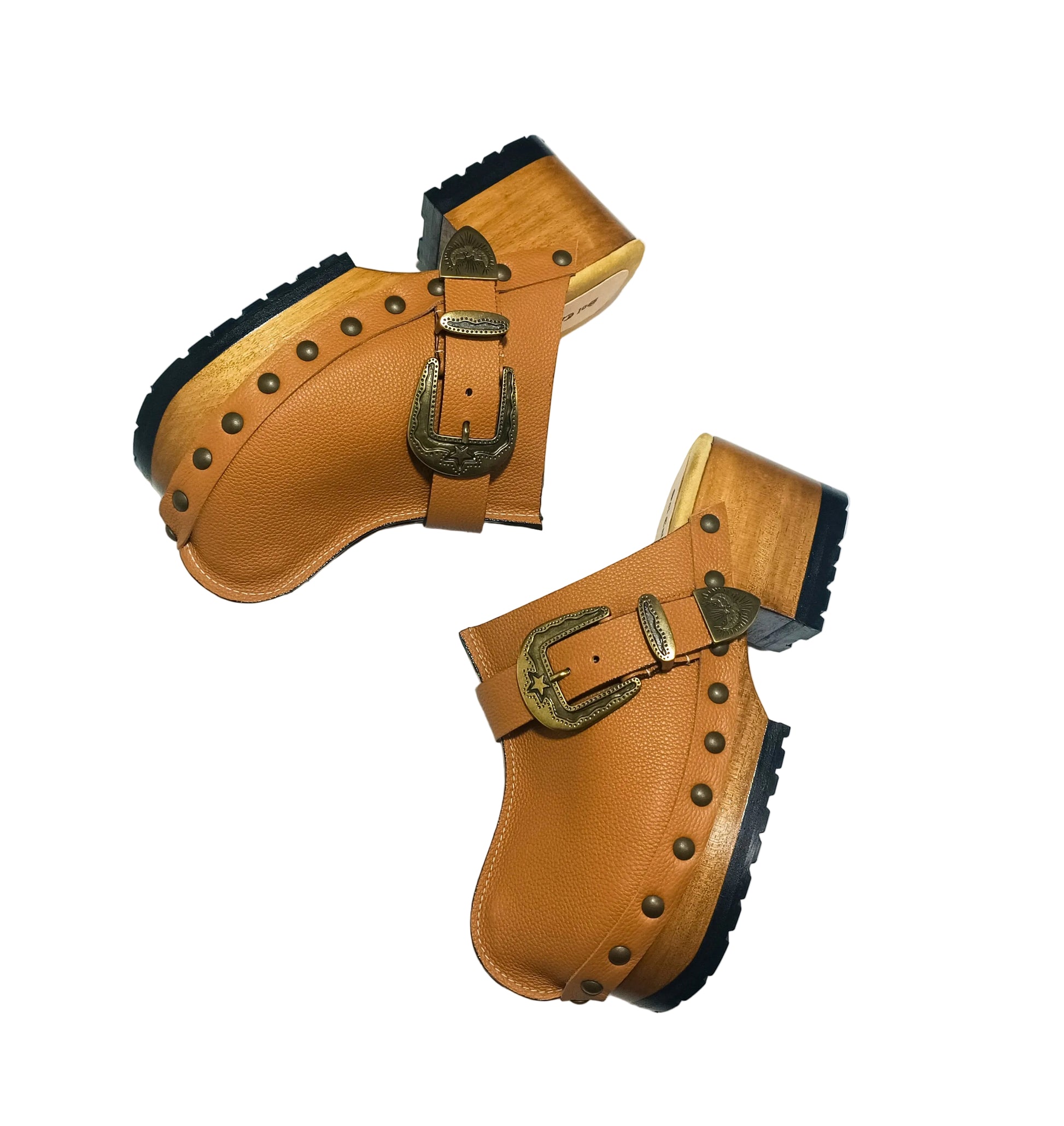 Light Brown Route 66 clogs - Handmade leather platform wooden shoes by Sol Caleyo.