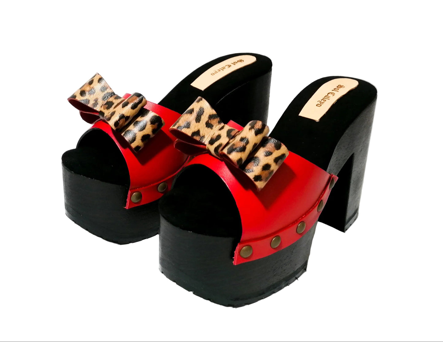 Red leather platform sandals with super high wooden heel. Vintage 70s style platform sandals. Handmade leather sandals, sizes 34 to 47. Exclusive design by Sol Caleyo.