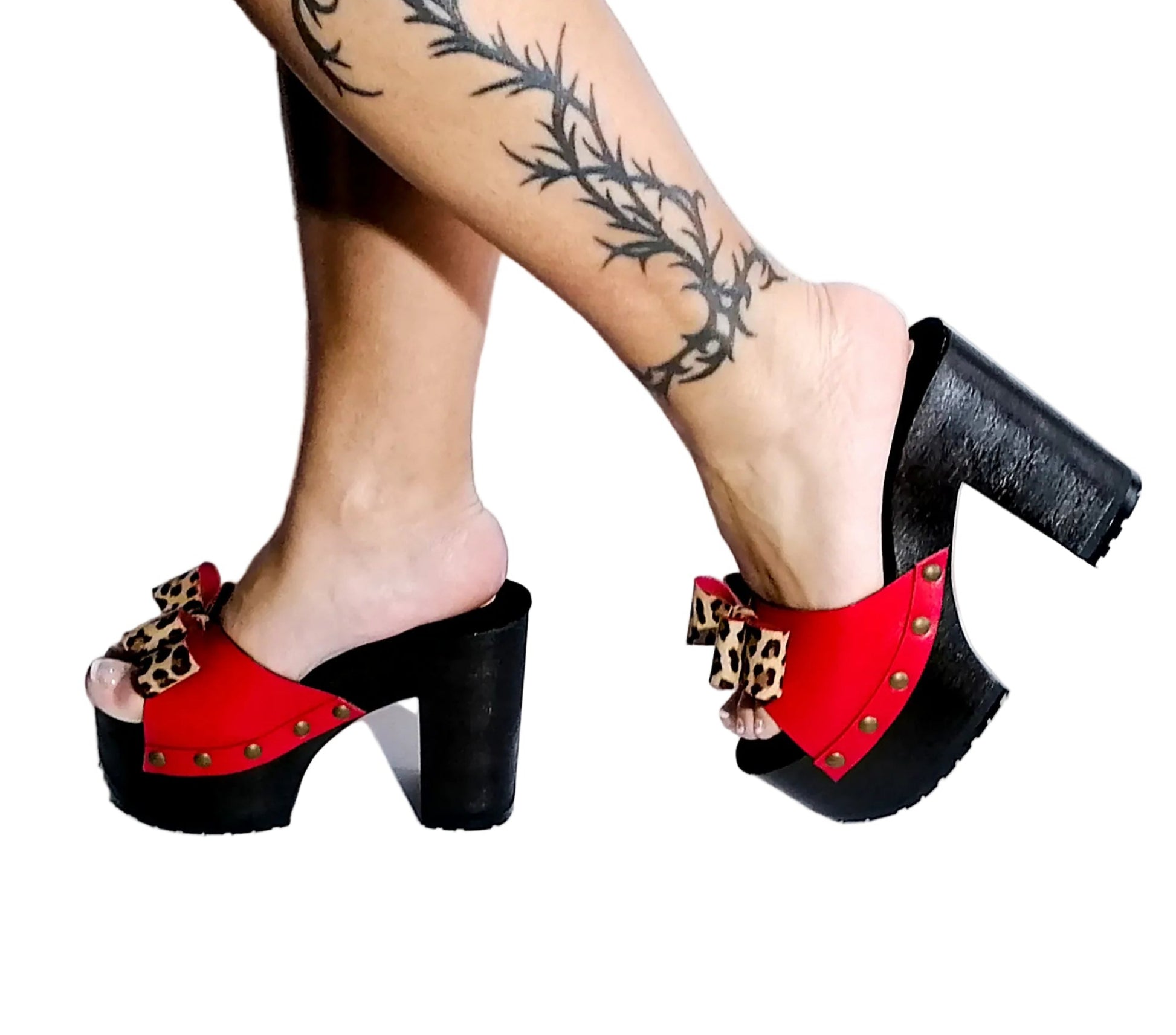 Red leather platform sandals with super high wooden heel. Vintage 70s style platform sandals. Handmade leather sandals, sizes 34 to 47. Exclusive design by Sol Caleyo.