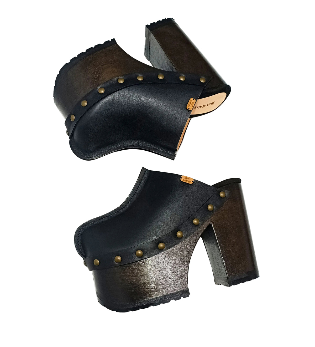Black leather clogs with platform and super high heel. Leather mule with super high wooden heel. Black leather clogs 70's vintage style. Vintage style super high heel clogs. Sizes 34 to 47. High quality leather shoes handmade by sol Caleyo. Sustainable fashion.