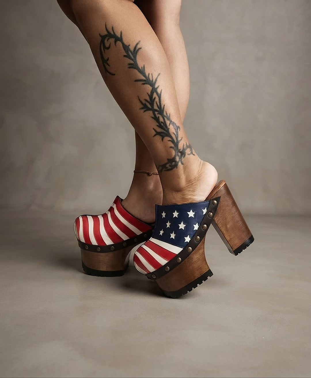 Model Wearing Sol Caleyo American Clogs - USA Flag Platform Shoes with 13cm Heel