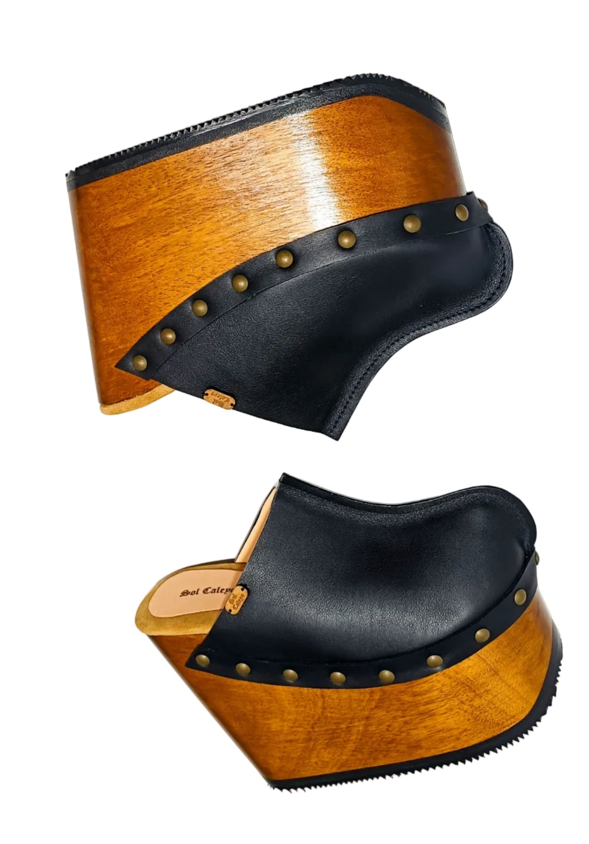 Black platform clog vintage style 70s. Super high wooden wedge, closed leather clogs, vintage style wooden wedge. Sizes 34 to 47. High quality leather shoes handmade by Sol Caleyo.