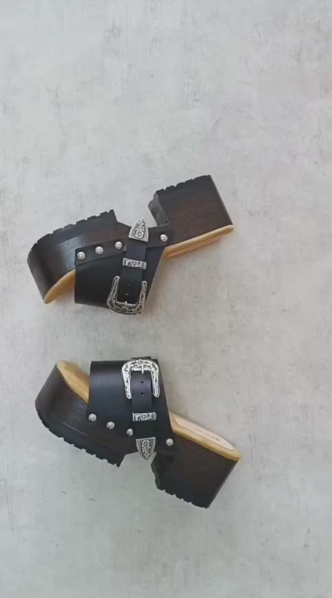 Black leather platform sandals with super high wooden heel. Vintage 70s style platform sandals. Handmade leather sandals, sizes 34 to 47. Exclusive design by Sol Caleyo.
