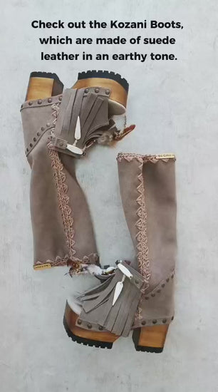 Bohemian-style boots in earth-colored suede leather. Bohemian-style platform boots, decorated with horns, fringes, feathers, and shells. High-end footwear handmade to order. Exclusive design by Sol Caleyo.