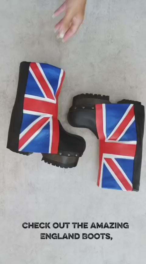 Biker style leather clog boots with English flag design. Leather clog boot made entirely by hand. Sizes 34 to 47. England boots are an exclusive design by Sol Caleyo.