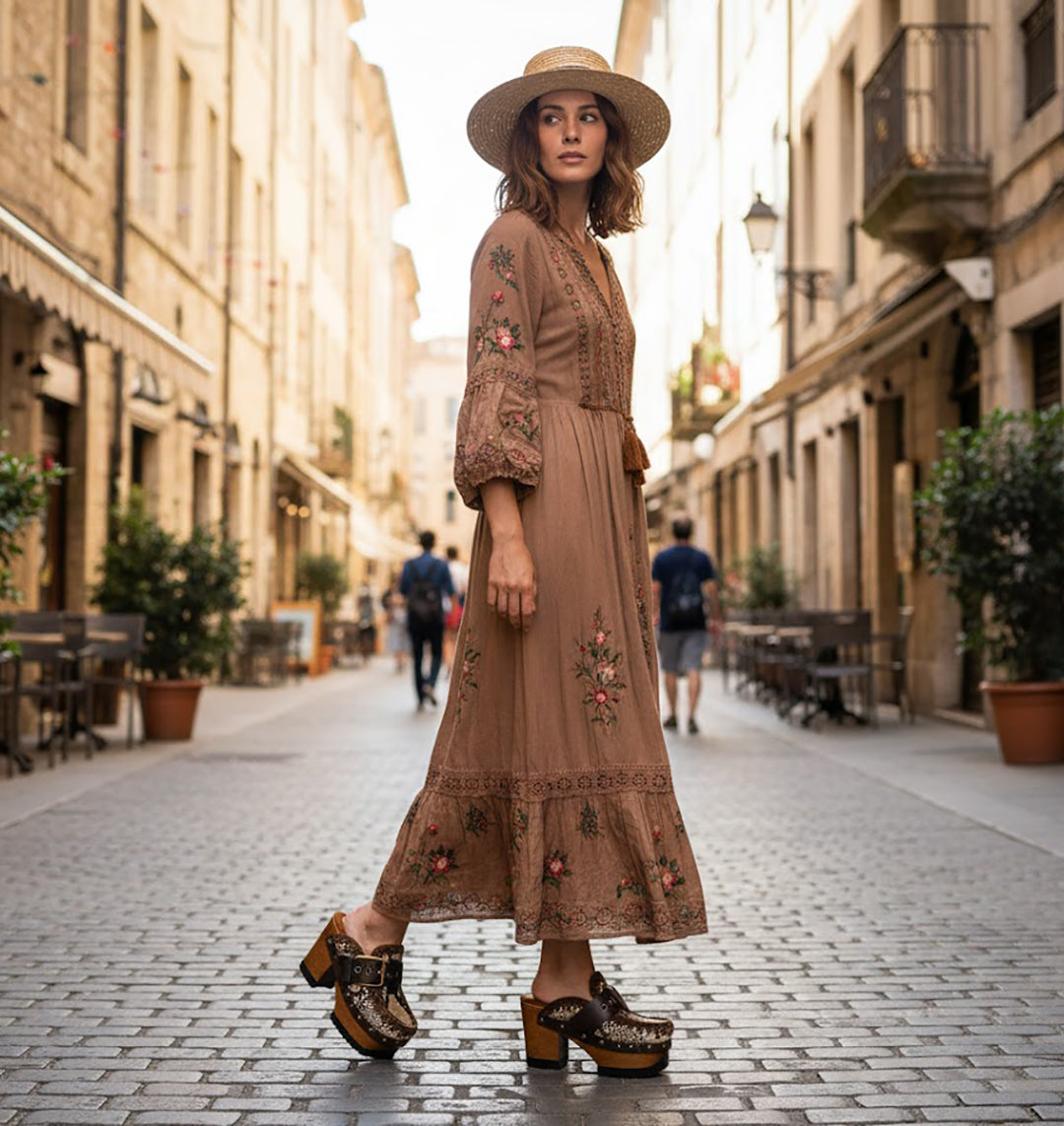 Snake leather mule. Wooden clogs with snake leather. Oxford style clogs with buckle. High-end handmade footwear by Sol Caleyo.