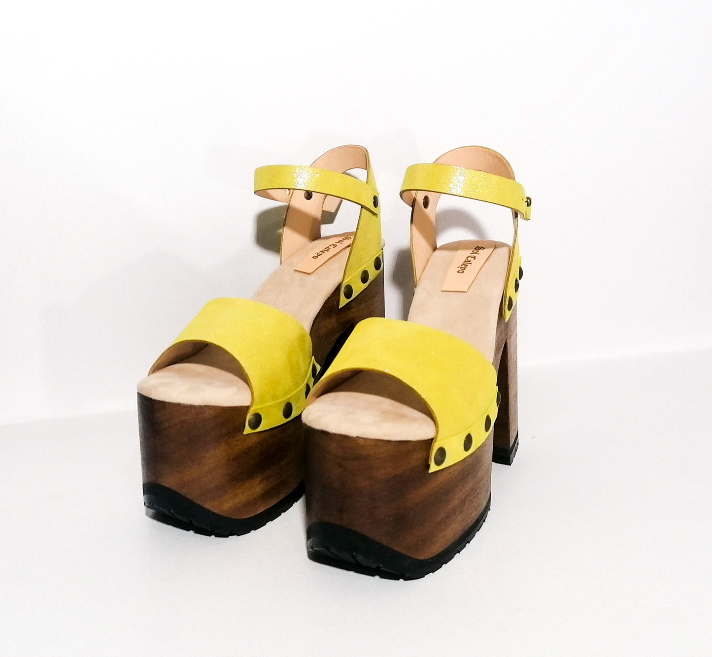 Vintage style yellow platform clog sandals. Super high wooden heel sandal. Vintage 70's style platform sandal. Sizes 34 to 47. High quality leather shoes handmade by sol Caleyo. Sustainable fashion.
