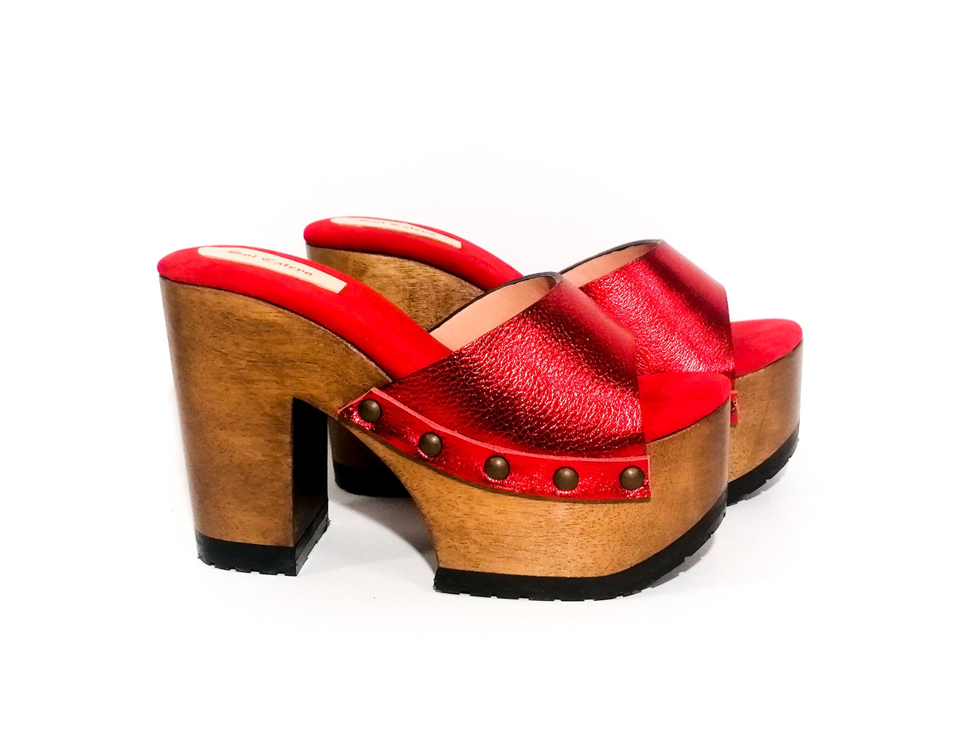 Red leather peep toe sandal. Platform sandal with super high wooden heel. Clog sandal 70's style. Sizes 34 to 47. High quality handmade leather shoes by sol Caleyo. Sustainable fashion.