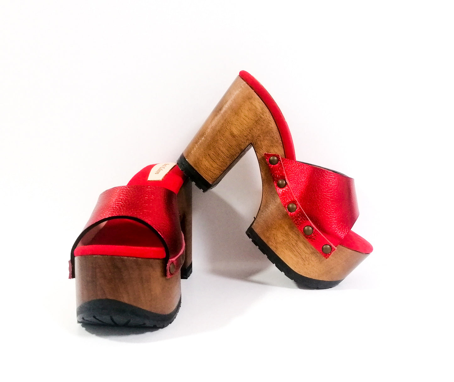 Red leather peep toe sandal. Platform sandal with super high wooden heel. Clog sandal 70's style. Sizes 34 to 47. High quality handmade leather shoes by sol Caleyo. Sustainable fashion.