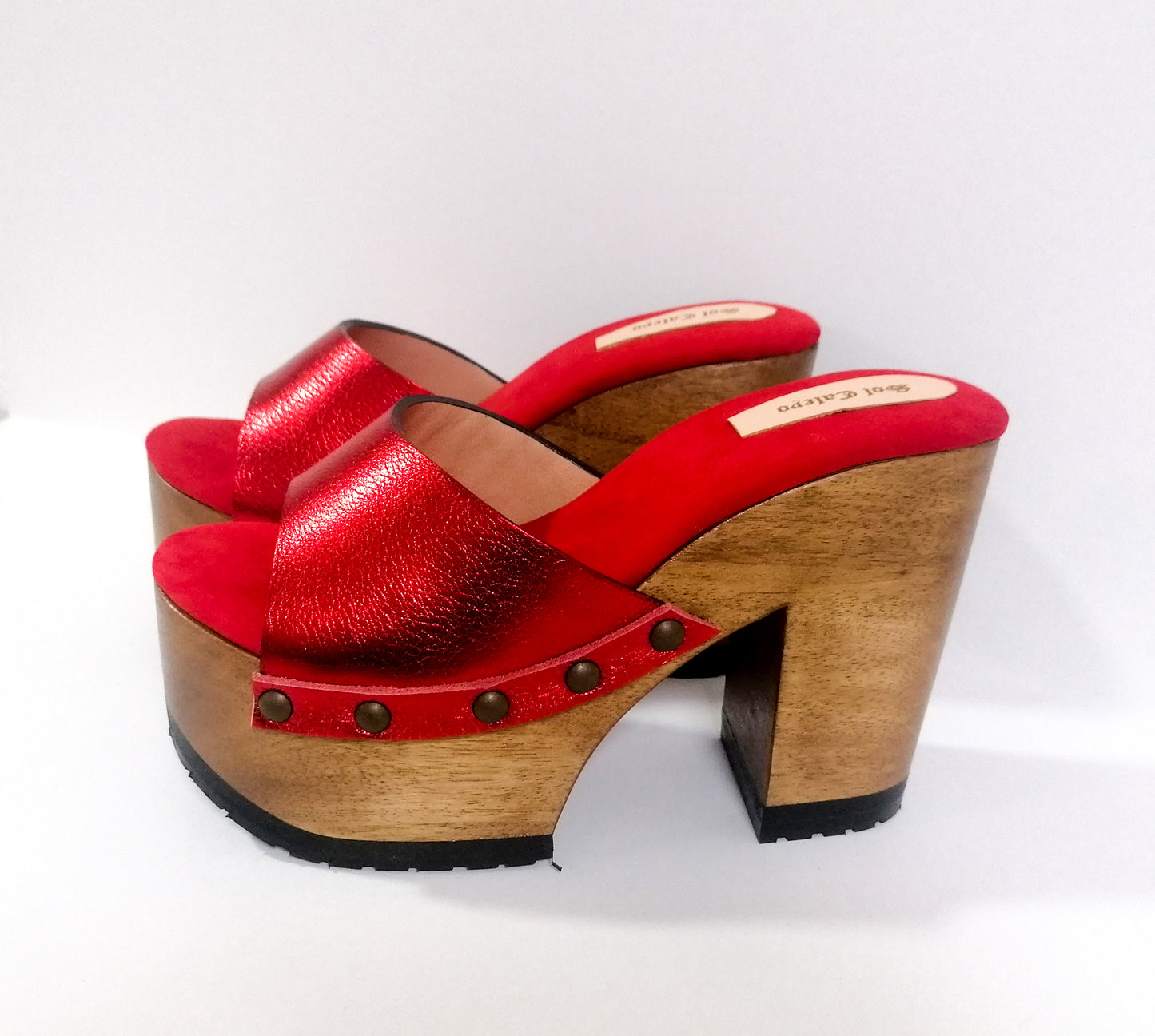 Red leather peep toe sandal. Platform sandal with super high wooden heel. Clog sandal 70's style. Sizes 34 to 47. High quality handmade leather shoes by sol Caleyo. Sustainable fashion.