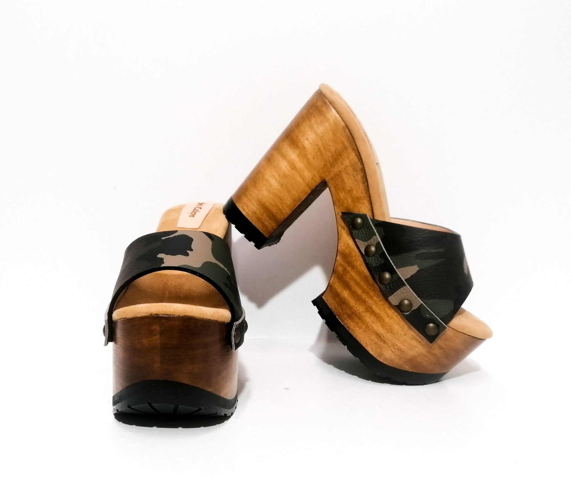 Military leather sandal peep toe style. Platform sandal with super high wooden heel. Clog sandal 70's style. Sizes 34 to 47. High quality handmade leather shoes by sol Caleyo. Sustainable fashion.